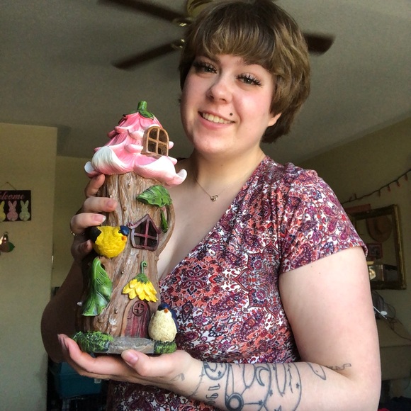 Meet your Posher, Ana - Picture 1 of 6